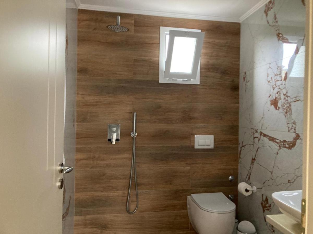 Apartment Lani Luxury Qeparo